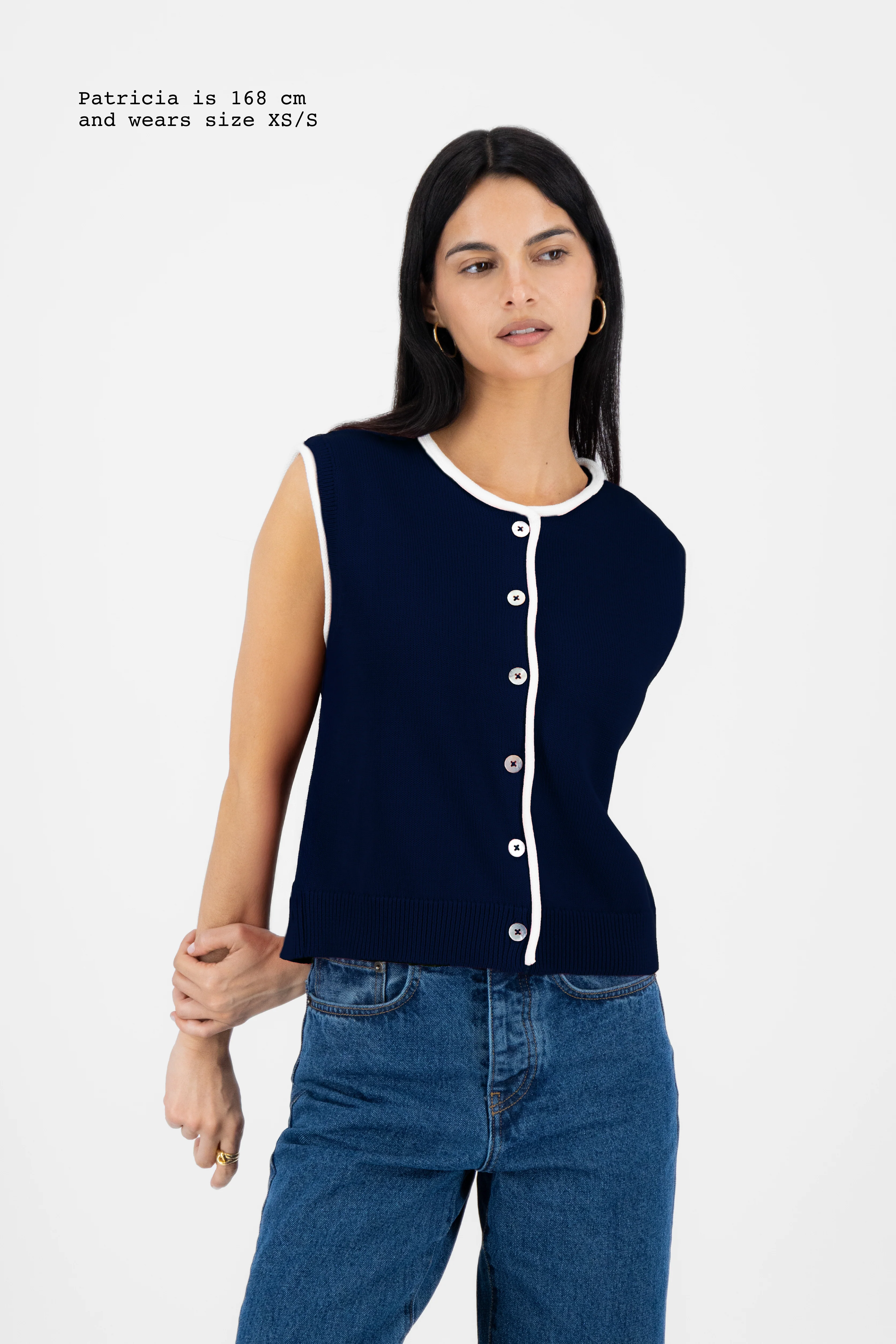 KNIT CONTRAST VEST - Image 2