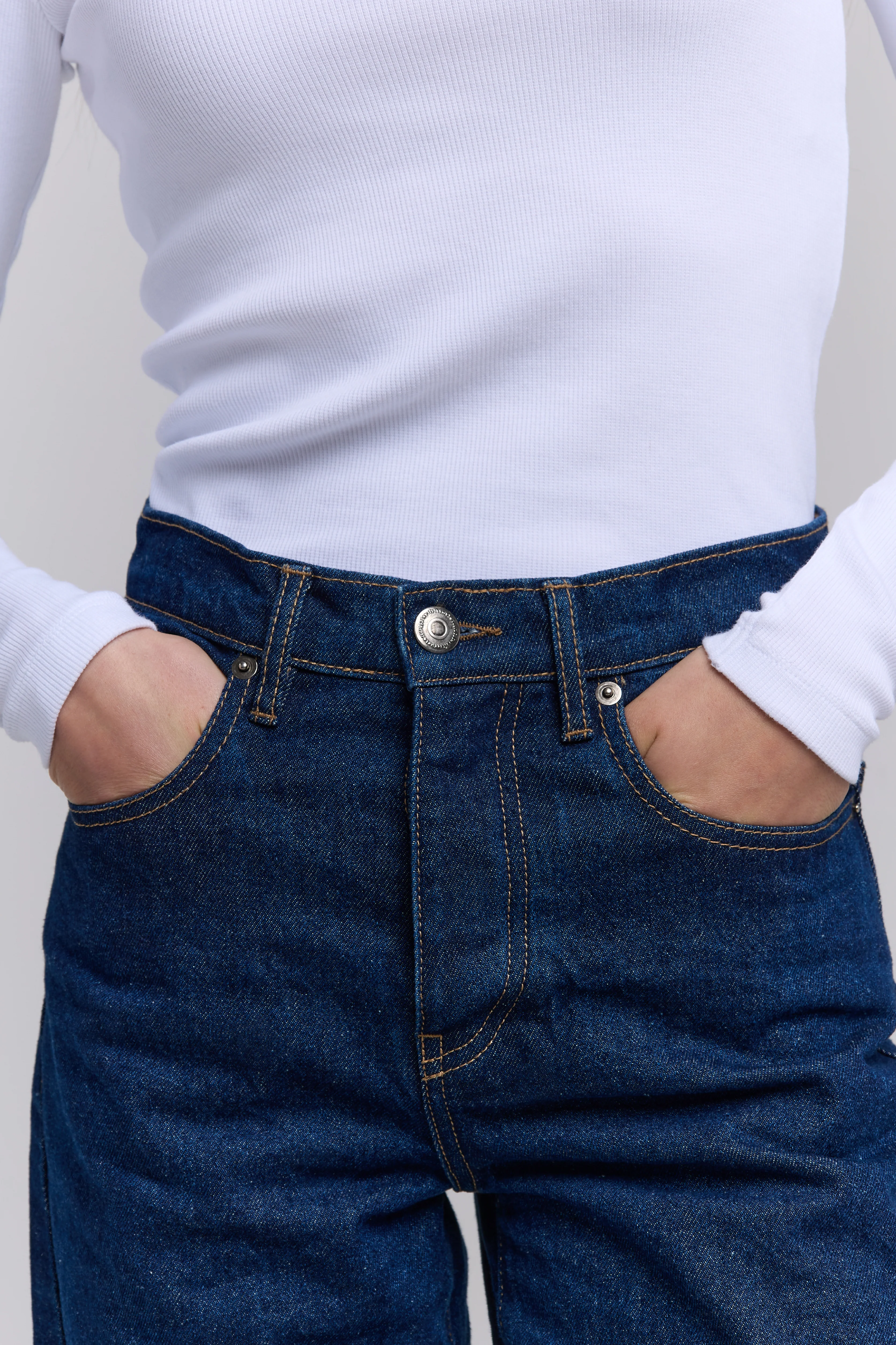 STRAIGHT JEANS - Image 16