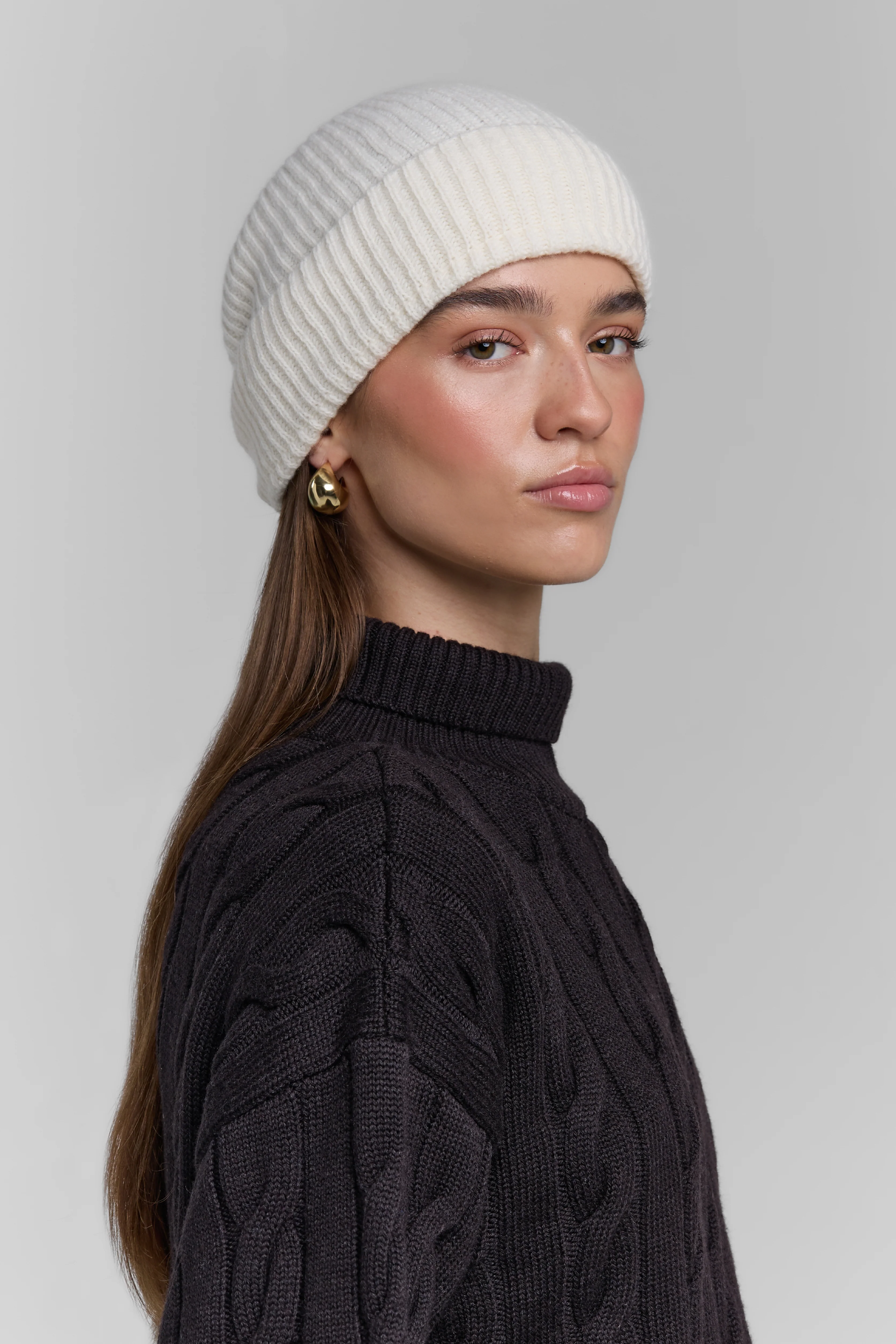 WOOL BEANIE - Image 4
